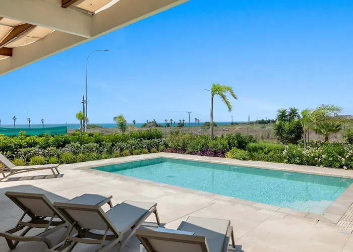 Villa Serenity Waves 17 Larnaca